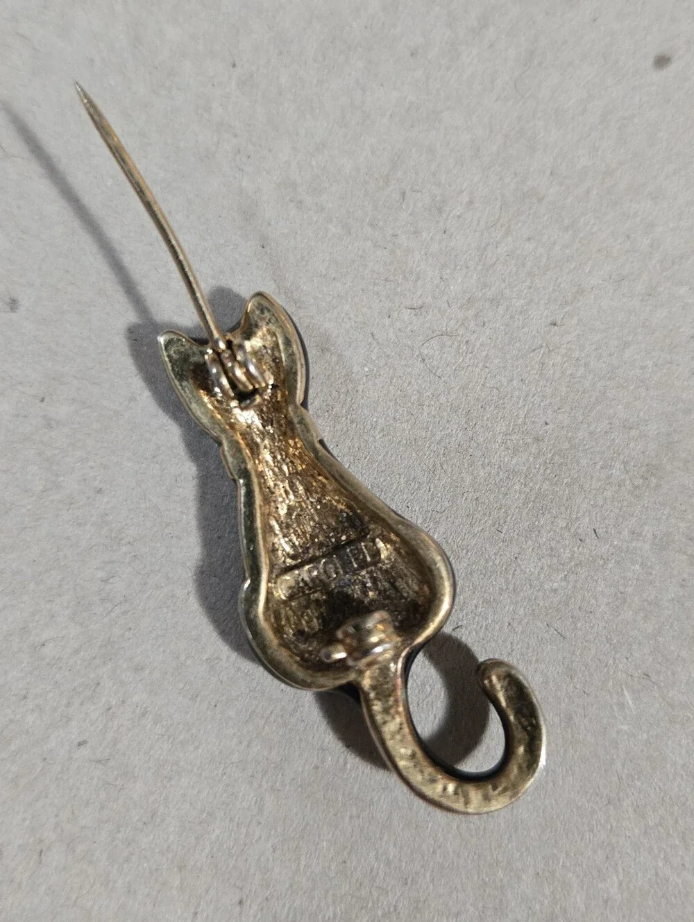 Carolee Black Enamel Cat 1-1/2” Cat Brooch Pin Scarf Clip CS450